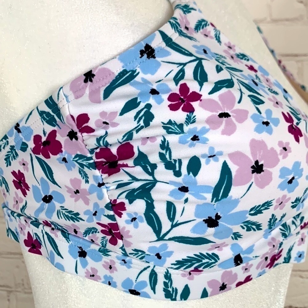 KONA Sol Spaghetti Strap Floral Print Bikini Top Size Small 4-6 NWT - Picture 6 of 10